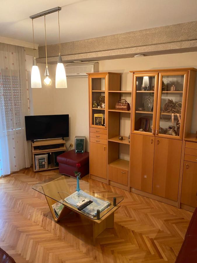 Apartman Luka + Free Parking Appartement Zadar Buitenkant foto